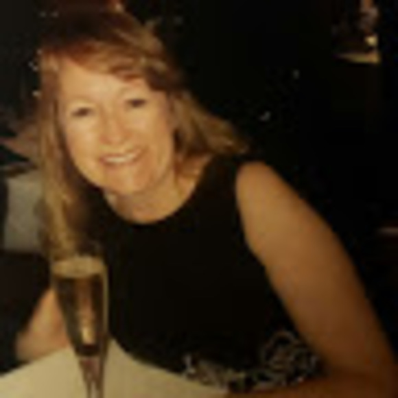 Meet your Posher, Amy - Picture 1 of 1